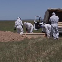 Kazahstānā Covid-19 kapsētā vairāk kapu nekā oficiāli reģionā mirušo