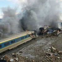В Иране столкнулись пассажирские поезда: 40 погибших, более 100 раненых