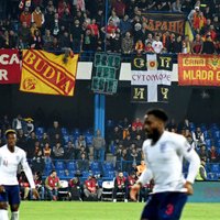 Melnkalnes futbolisti līdzjutēju rasistisko izpausmju dēļ nākamo mājas spēli aizvadīs aiz slēgtām durvīm