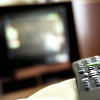 В Саркандаугаве в квартире загорелся телевизор: пострадал один человек