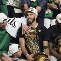 Vai Porziņģis un "Celtics" turpinās dominēt NBA? Īstermiņā izredzes ir lieliskas