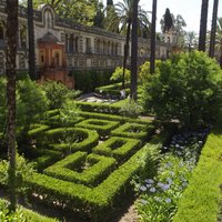 Karaliskā pils un dārzi Seviļā, kas redzami pasaulē populārākajā seriālā 'Troņu spēle'