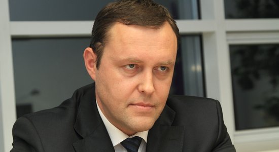 Козловскис отказался от должности министра в пользу Ринкевича