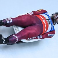 Aparjods pēc pirmā brauciena Pasaules kausa posmā kamaniņu sportā Siguldā ieņem pirmo vietu