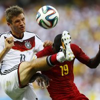 Kloze atkārto Ronaldo rekordu; Vācija un Gana aizraujoši nospēlē neizšķirti