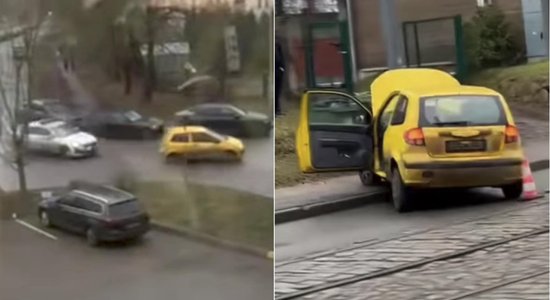 Video: Rīgā pie tehniskās pārbaudes dzeltens mazauto uzsācis bēgšanu no policijas