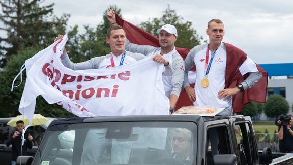 Tokijas olimpiskās spēles: Latvijas 3x3 basketbola izlases sagaidīšana