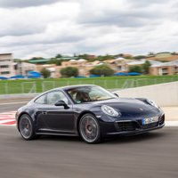 'Porsche 911' turpmāk tikai ar turbospēku