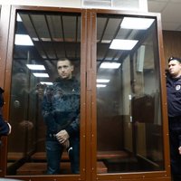 Мамаева и Кокорина оставили в "Бутырке"; известность и жалобы не тронули судью