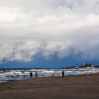Trešdien Baltijas jūru šķērsos spēcīgs ciklons un vētra