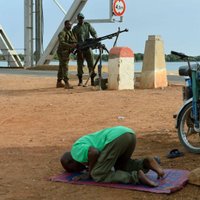 Mali pilsētā Timbuktu pēc islāmistu aiziešanas nav elektrības un ūdens