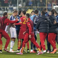 УЕФА открыл дисциплинарное дело против России и Черногории