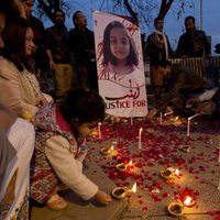 Pakistānā aizturēts septiņus gadus vecas meitenītes izvarotājs un slepkava