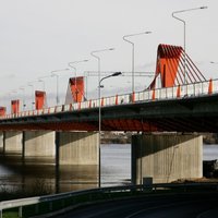 RD plāno aizņemties 17 miljonus latu Dienvidu tilta pabeigšanai