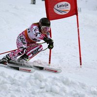 Latvijas kalnu slēpotājiem punktu rekordi FIS nobraucienā Norvēģijā