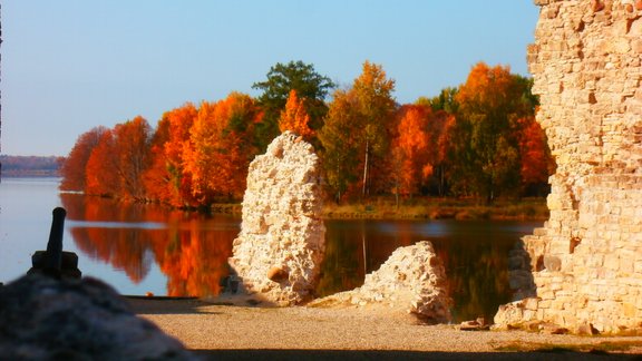 Rudens Kokneses pilsdrupās - 5