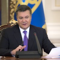 Ukraina varētu pievienoties atsevišķiem Muitas savienības līgumu nosacījumiem, paziņo Janukovičs