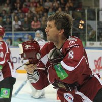 Rīgas 'Dinamo' emocionālā cīņā gūst piekto uzvaru pēc kārtas