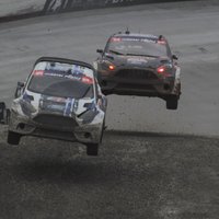 Fotoreportāža: motorizētas kaislības 'Global Rallycross Championship' sacensībās