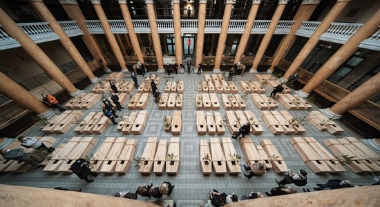 Foto: Kauņā atklāj Eiropas kultūras galvaspilsētas gadu ar pasaulslavenu mākslinieku izstādēm