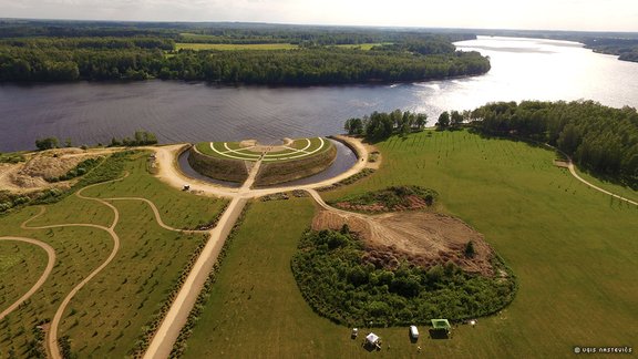 Likteņdārzs no putna lidojuma - 3