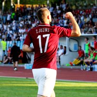 Latvijas izlases pussargs Zjuzins pievienojas 'Riga FC'