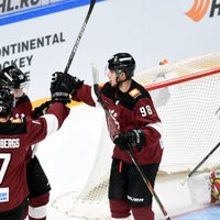 Rīgas 'Dinamo' pārtrauc līgumu ar latviešu uzbrucēju Krastenbergu