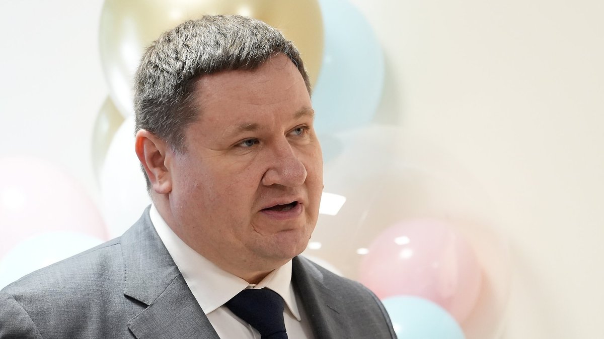 Эгилс Хелманис намерен получить допуск к государственной тайне после восстановления здоровья