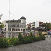 Недостройки в новостройки? Город в Болгарии хочет привлечь новых жителей непостроенными домами