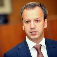 Koalīcija iztaujās ZZS ministrus par tikšanos ar Krievijas premjerministra vietnieku
