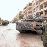 Laikraksts: Sīrija koncentrē armiju Damaskas un citu svarīgāko pilsētu aizsardzībai