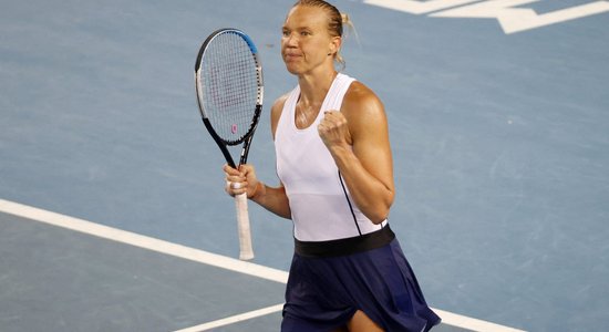 Igauniete Kanepi pirmo reizi spēlēs 'Australian Open' ceturtdaļfinālā