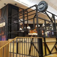 В торговом центре Domina открылся ресторан Street Burgers