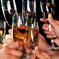 Kādas glāzes ir piemērotākās šampanieša baudīšanai?