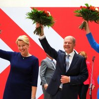 Vācijas Bundestāga vēlēšanās uzvar SPD