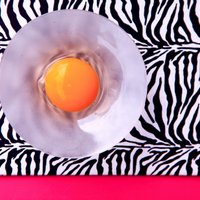 Video: Efektīvākais veids, kā atdalīt olas dzeltenumu