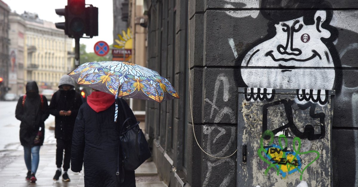 Рижская дума хочет обязать владельцев зданий удалять граффити с фасадов