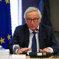 Юнкер: Еврокомиссия призовет все страны ЕС отказаться от перевода времени