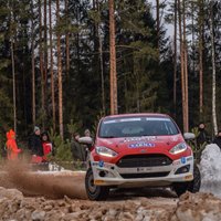 Sesks WRC debijā pēc pirmā ātrumposma ieņem otro vietu junioru klasē