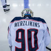 'Blue Jackets' ar Merzļikinu rezervē zaudējums NHL spēlē; Girgensona 'Sabres' uzvara