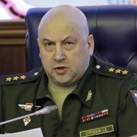 Pēc Prigožina dumpja arestēts Krievijas gaisa spēku komandieris Surovikins, ziņo medijs