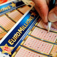 Loterijā uzvarējis francūzis labdarībai ziedos 50 miljonus eiro