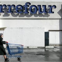 'Carrefour' par 2 miljardiem eiro plāno iegādāties 127 Eiropas lielveikalus
