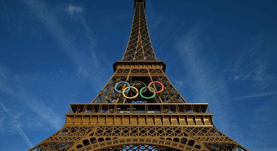 100 laivas, 10 000 sportistu. Kas zināms par noslēpumaino Parīzes olimpisko spēļu svinīgo atklāšanu?
