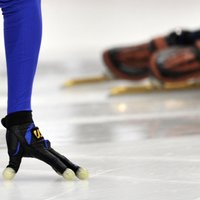 Latvijas šorttrekisti olimpiskā atlases turnīra 1000 metru distancē izstājas jau pēc priekšsacīkstēm