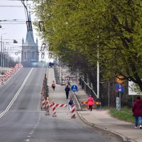 5000 евро в день: "убытки" Rīgas satiksme из-за закрытия Деглавского моста