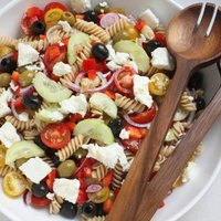 Grieķu salāti ar pastu