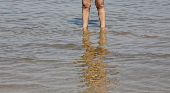 В большинстве латвийских водоемов вода прогрелась до +20 градусов, в море вода пока прохладная