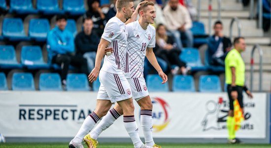 Latvijas futbolisti izmoka sev paaugstinājumu UEFA Nāciju līgā