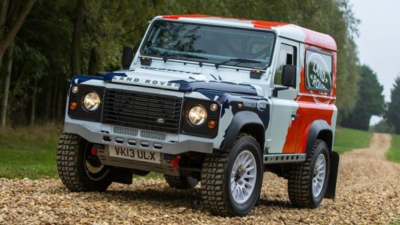 Bowler Land Rover Defender